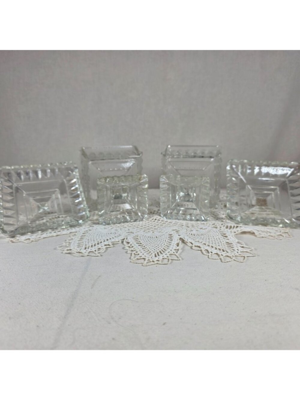 Vintage Clear Glass Pedestal Candy Dish Set of 2 Lidded Compote Pressed Glass Tr - Picture 11 of 11
